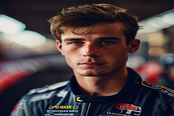 Newcomer Logan Sargeant Credits Williams F1 Team for Early Support in Racing Career