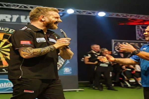 Luke Littler Stuns Premier League Leader Jonny Clayton in Thrilling Darts Final