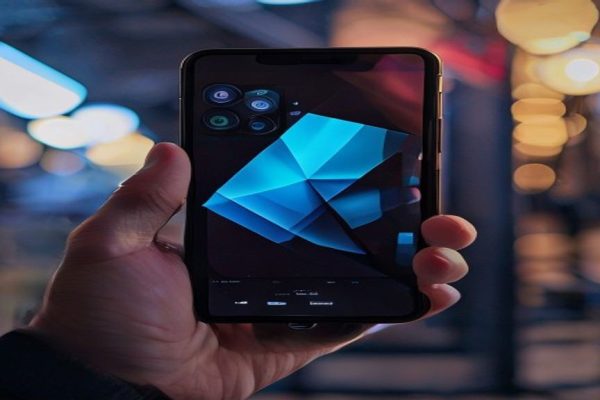 Revolutionizing Mobile Technology: The Rise of Foldable Phones